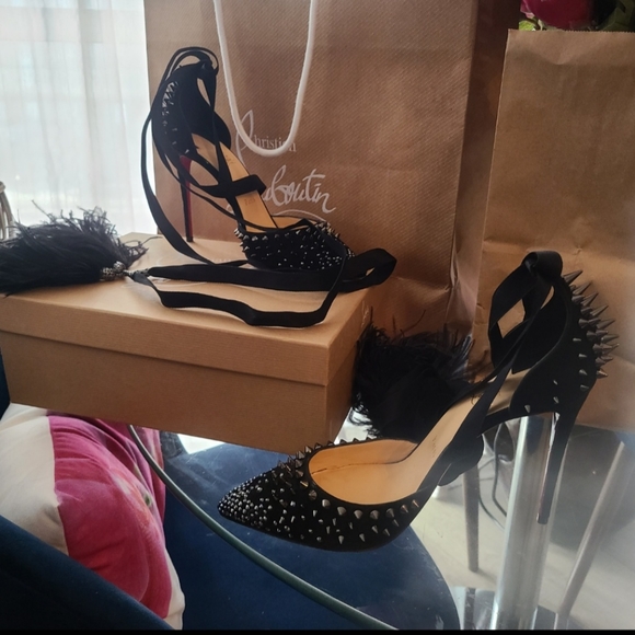 Louboutin Black Fairy Tie Up Ostrich Feather Pump Size 39.5 - Picture 4 of 9